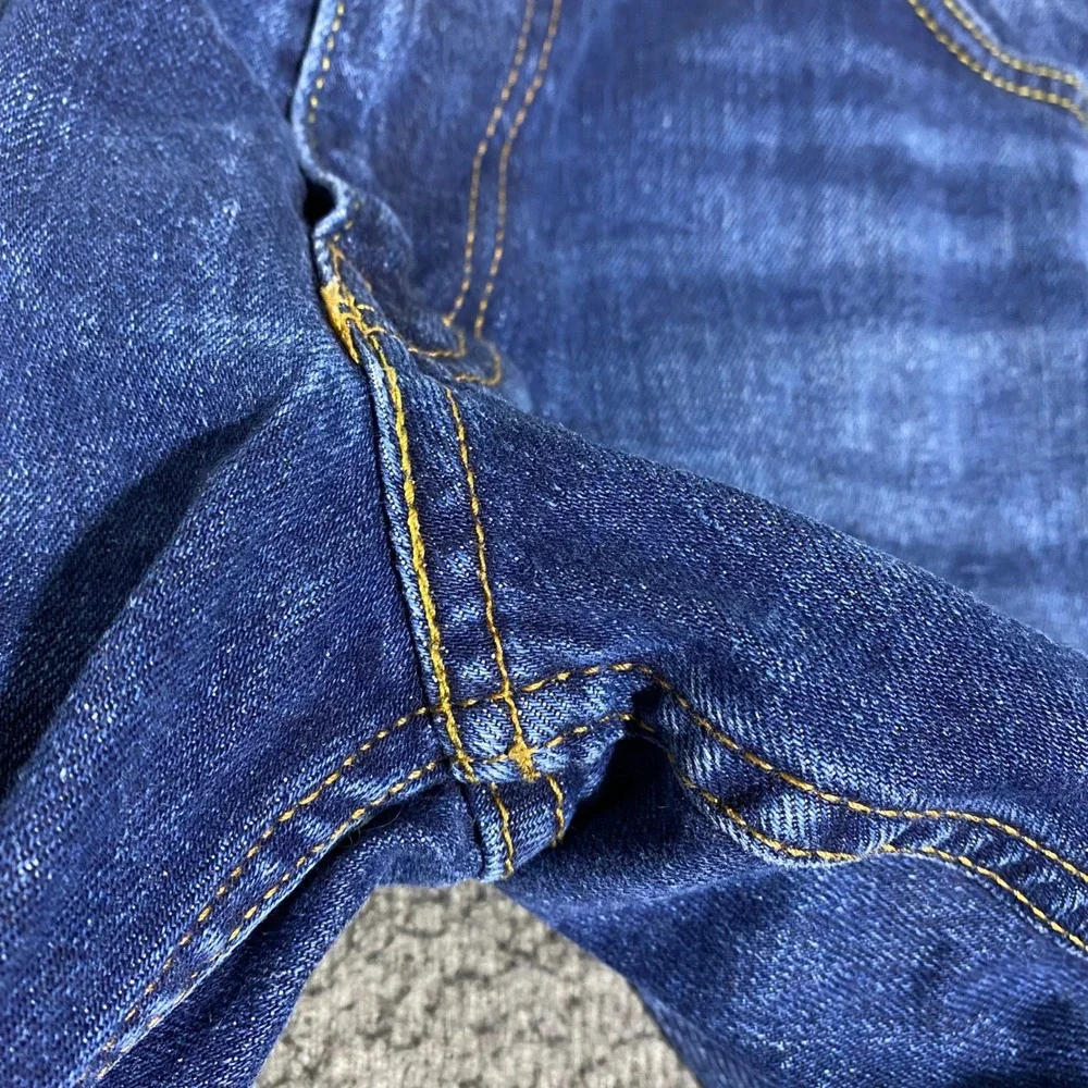 Levis levi 569